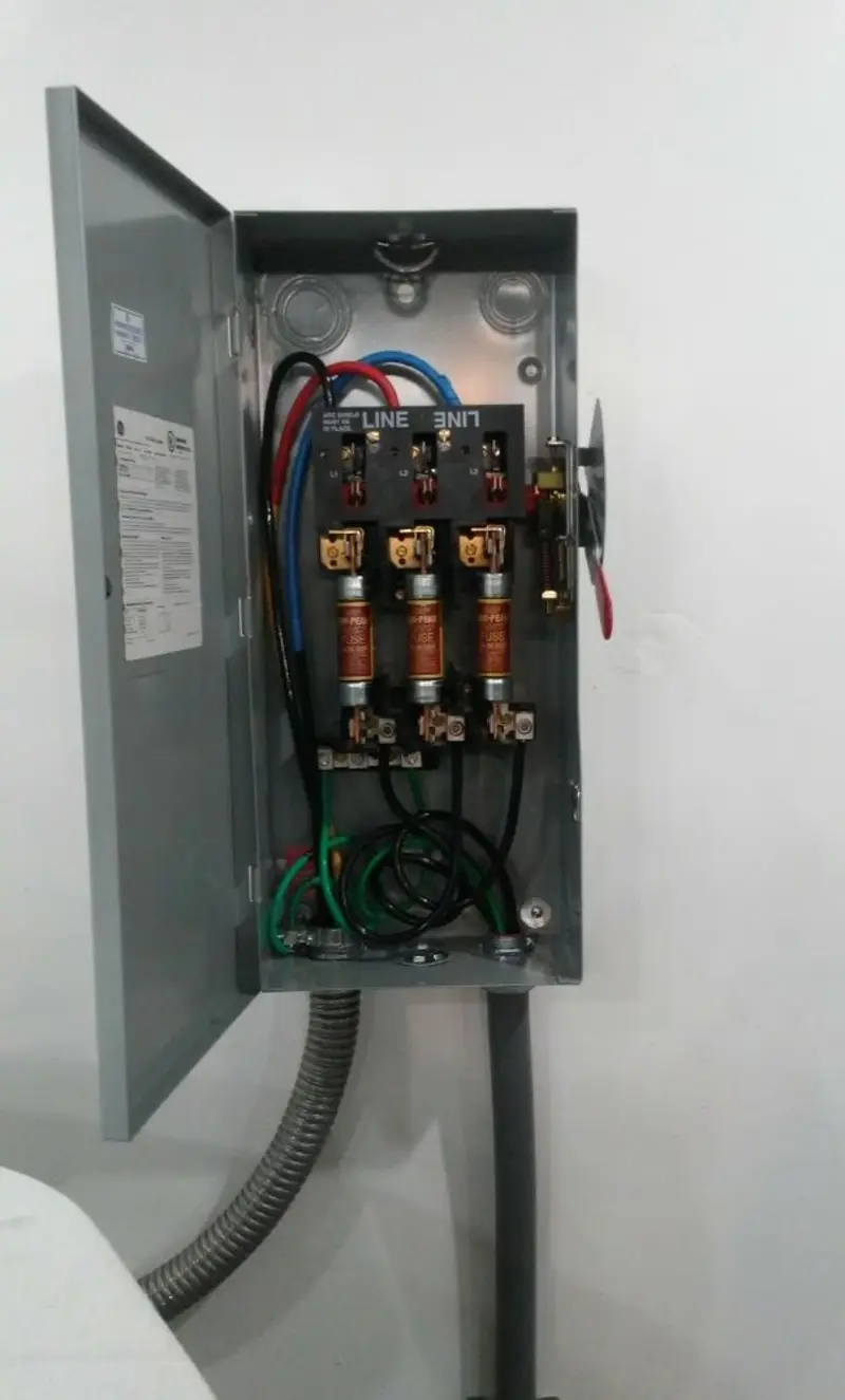 Three-phase disconnect switch installed for Electrical Wiring & Rewiring in Egypt Lake-Leto